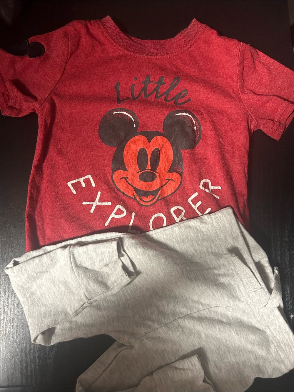 Kids Red 'Little Explorer' Mickey Graphic Tee & grey joggers size 12 months